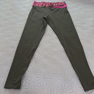 Nike Pro Leggings